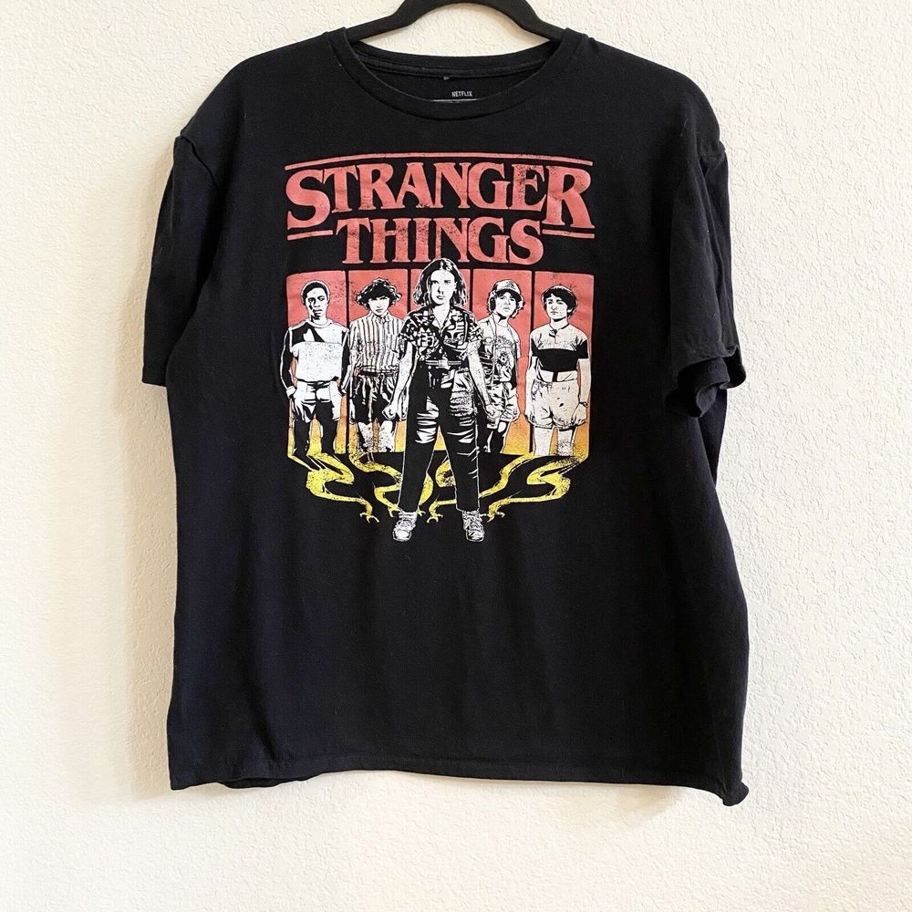 Stranger Things Shortβ Sleeve Netflix Large T-Shirt 100% Cotton